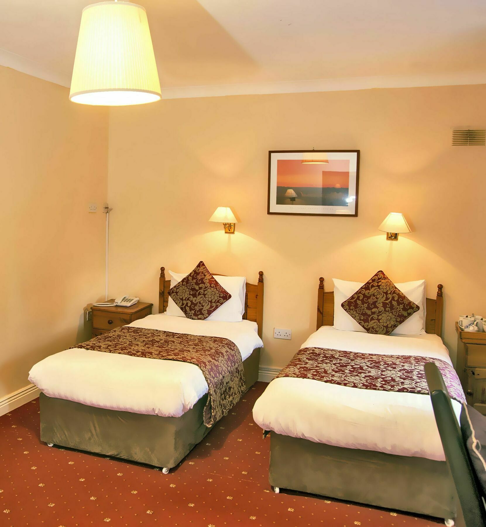 Waterloo Hotel 3*